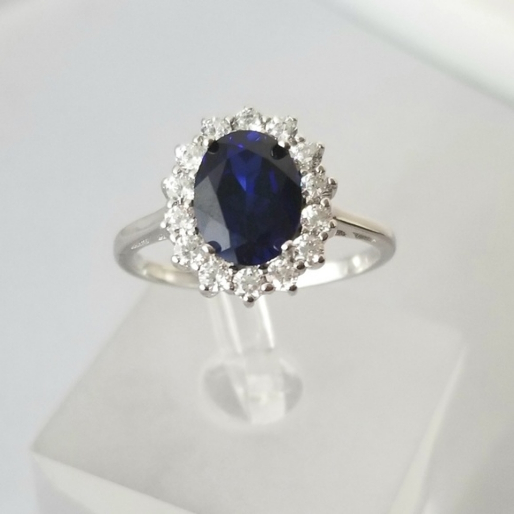 That Sapphire Ring - Picture 6 of 8